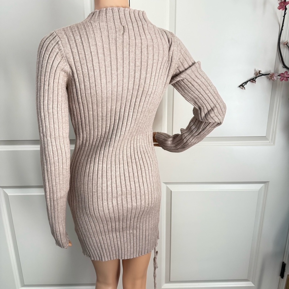 New Akira CHIC IS MY MIDDLE NAME KNIT DRESS - Picture 14 of 15